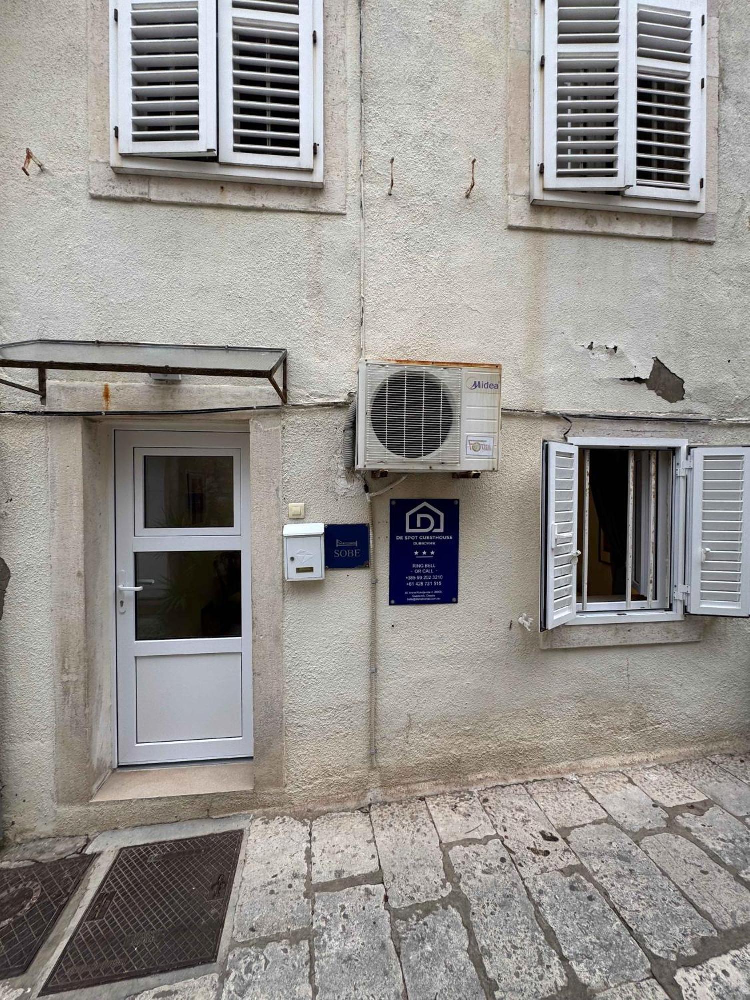 De Spot Guest House - Pile Old Town Gate Dubrovnik Exterior photo
